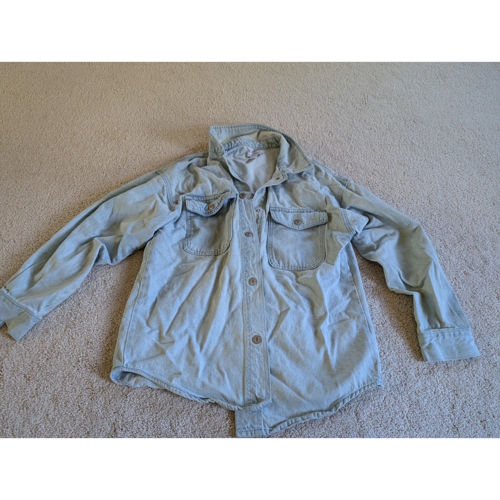 Forever 21 Womens Faded Blue Denim Jacket Small Button Down L1685